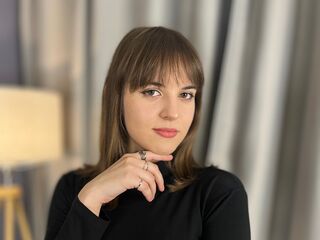 CwenGeorge's Cum Profile Image